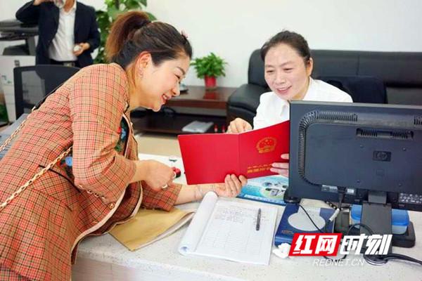 香港最准的100|精选解释解析落实,香港最准的精选解释解析落实策略，迈向未来的关键步骤