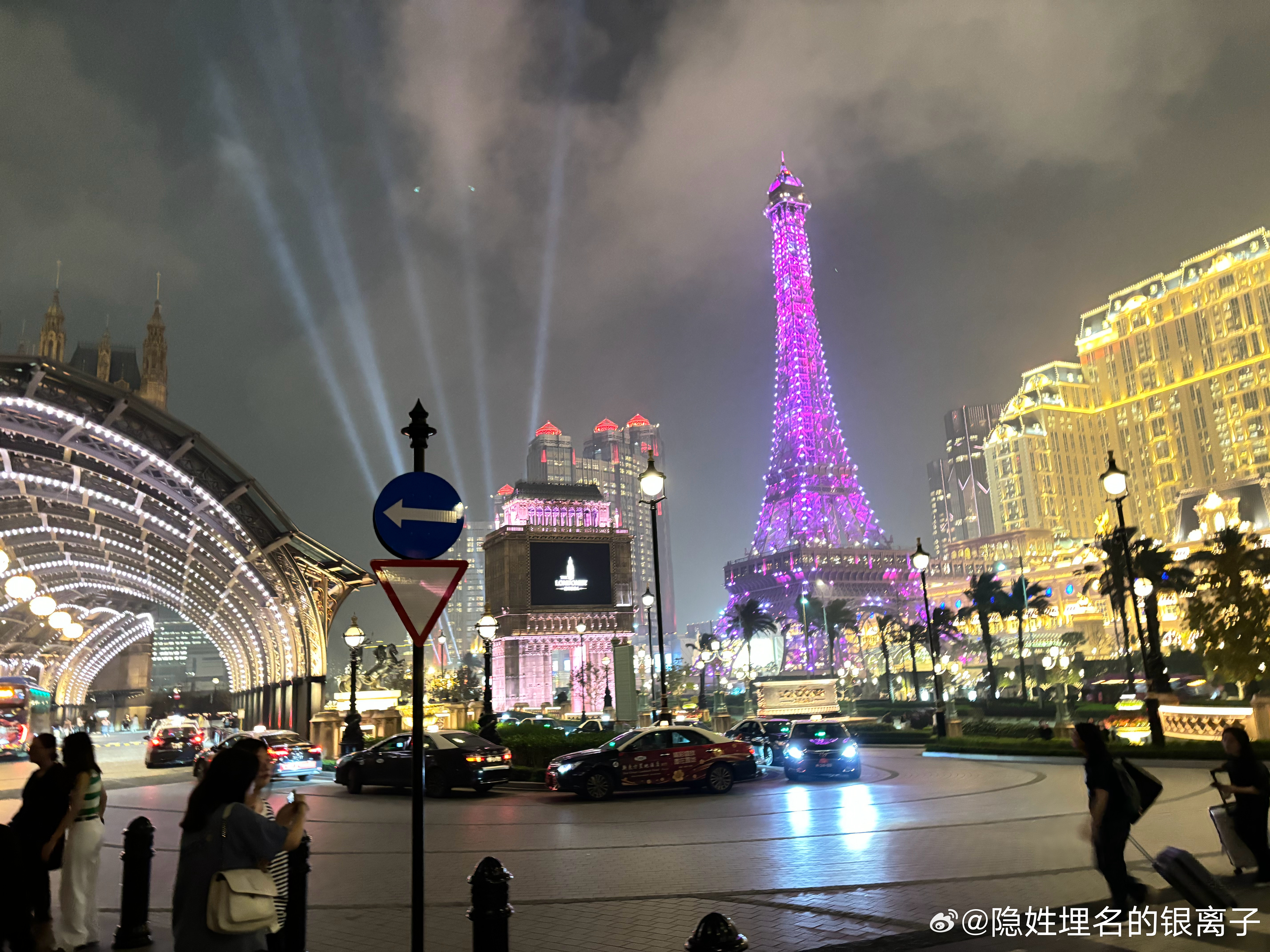 2024年澳门挂牌正版挂牌|精选解释解析落实,澳门挂牌正版挂牌解析与落实策略，迈向2024年的探索之旅